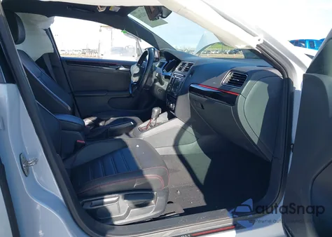 2017 Volkswagen Jetta Gli from USA, damaged, VIN 3VW4T7AJ0HM216591